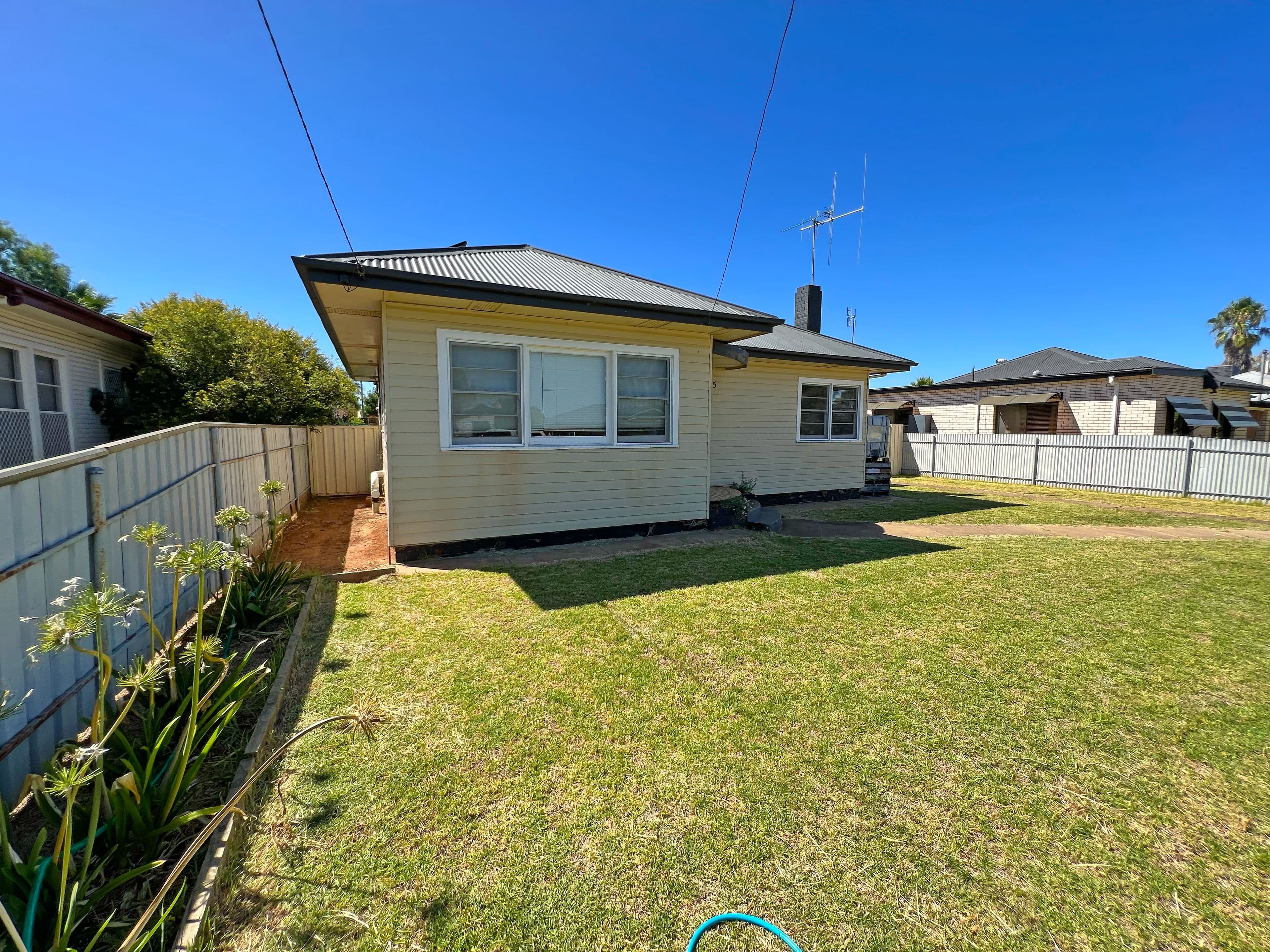 115 Farnell Street, Forbes NSW 2871, Forbes - Thumbnail 2