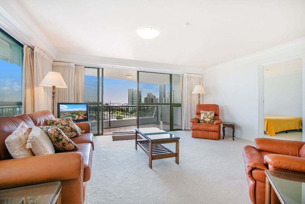 39 'Kings Row Centre' 20 Commodore Drive, SURFERS PARADISE QLD 4217, Surfers Paradise - Thumbnail 2