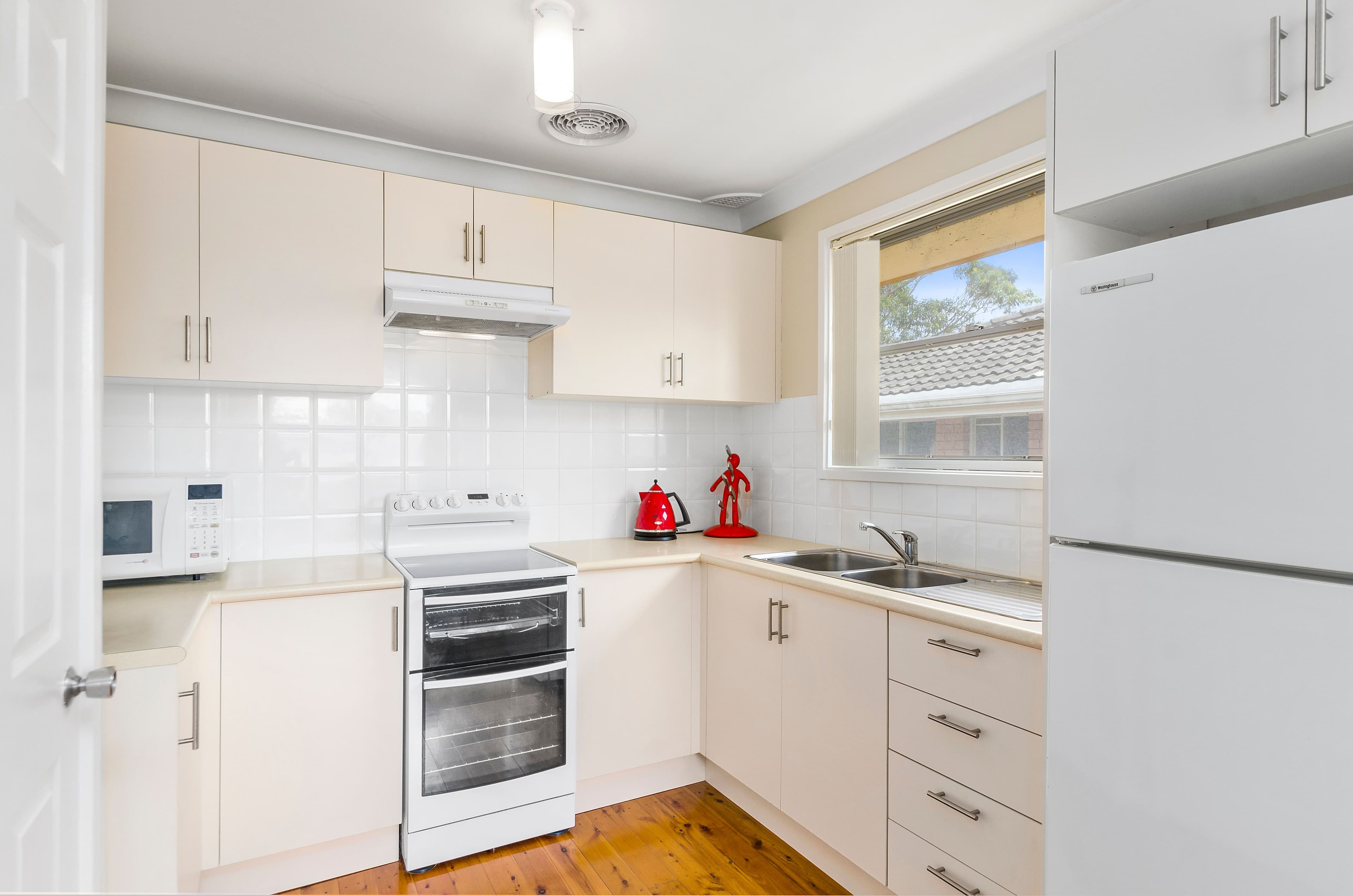 9 Ironbark Avenue, Albion Park Rail NSW 2527, Albion Park Rail - Thumbnail 2