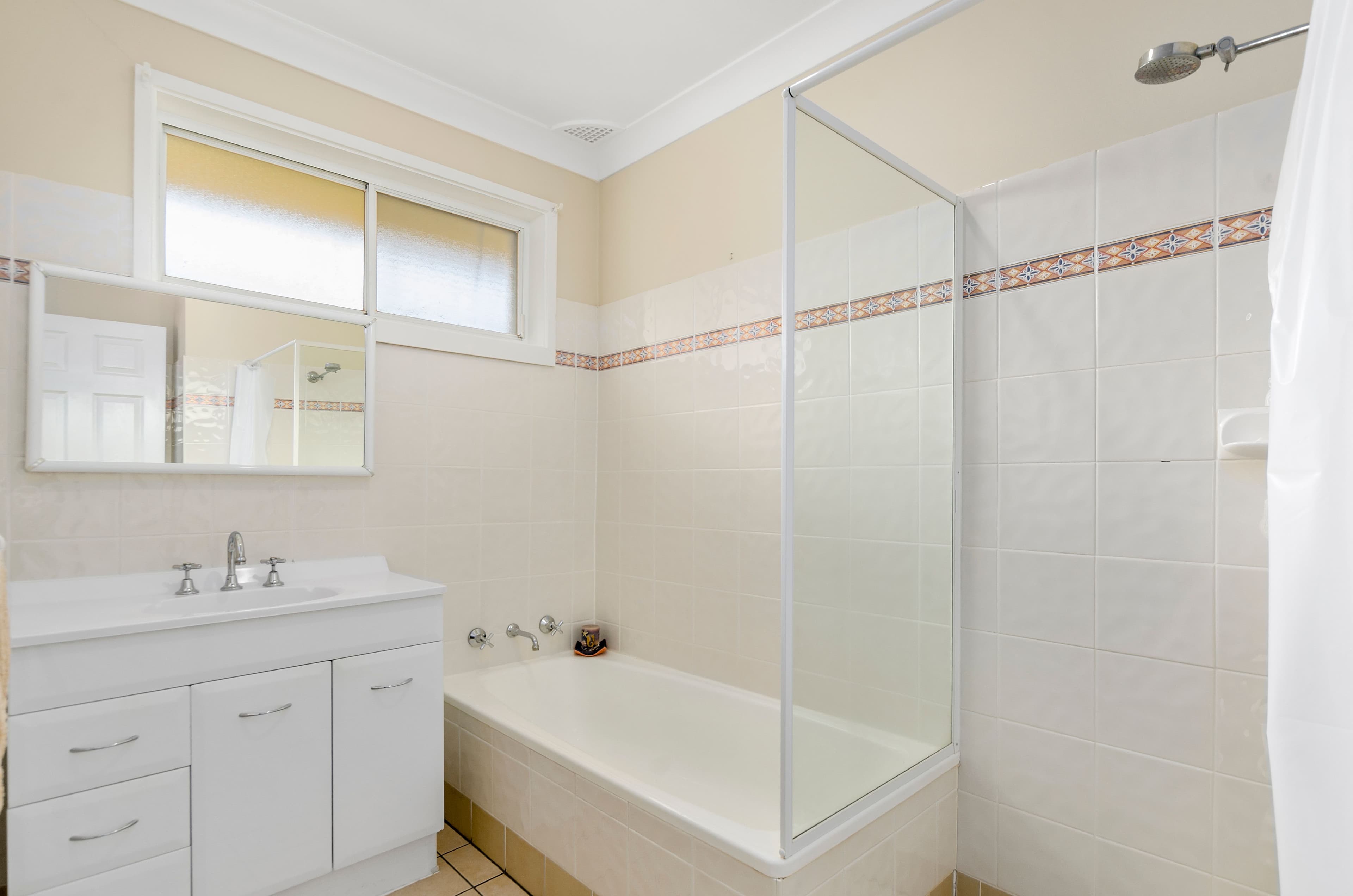 9 Ironbark Avenue, Albion Park Rail NSW 2527, Albion Park Rail - Thumbnail 4