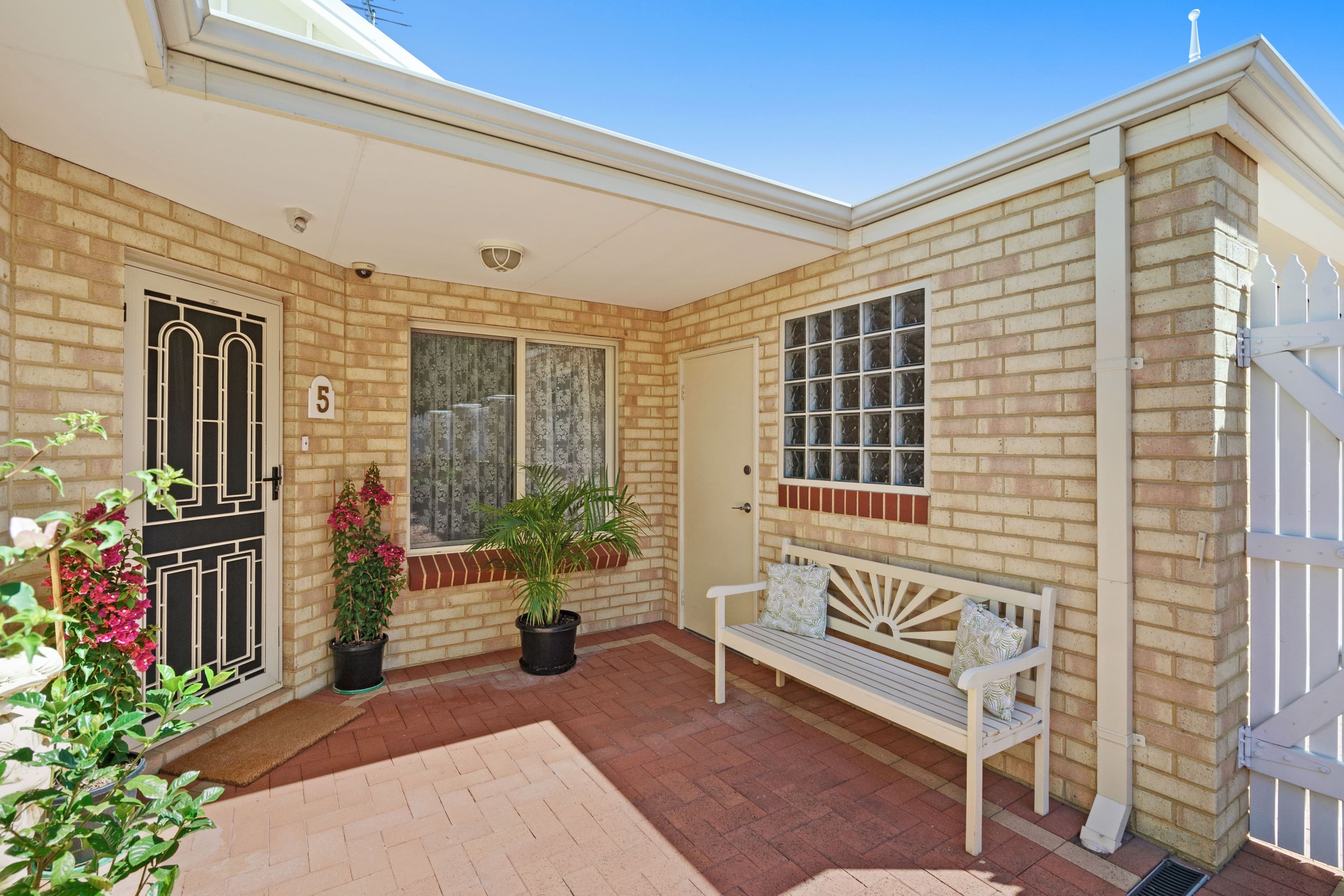 5 Ashbrook Avenue, Pearsall WA 6065, Pearsall - Thumbnail 4