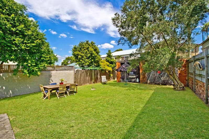 4 Foam Street, FRESHWATER NSW 2096, Freshwater - Thumbnail 2