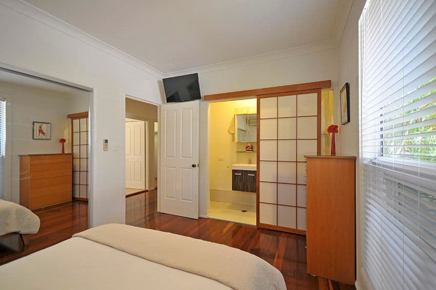1 Karina Crescent, Broadbeach Waters QLD 4218, Broadbeach Waters - Thumbnail 4