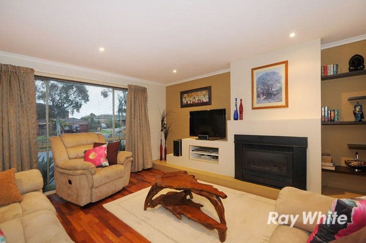19 Henry Lawson Drive, LYNBROOK VIC 3975, Lynbrook - Thumbnail 2