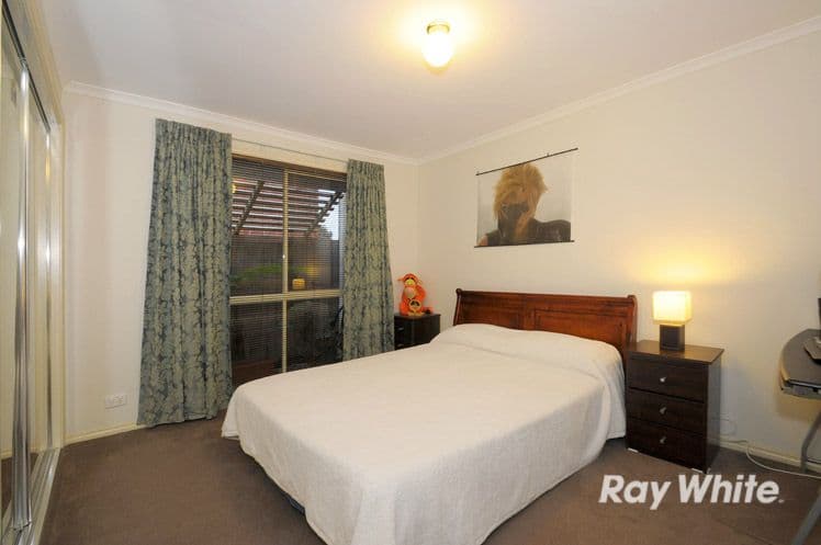19 Henry Lawson Drive, LYNBROOK VIC 3975, Lynbrook - Thumbnail 5