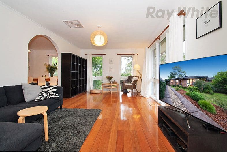 15 DAYMAR Drive, Mooroolbark VIC 3138, Mooroolbark - Thumbnail 2