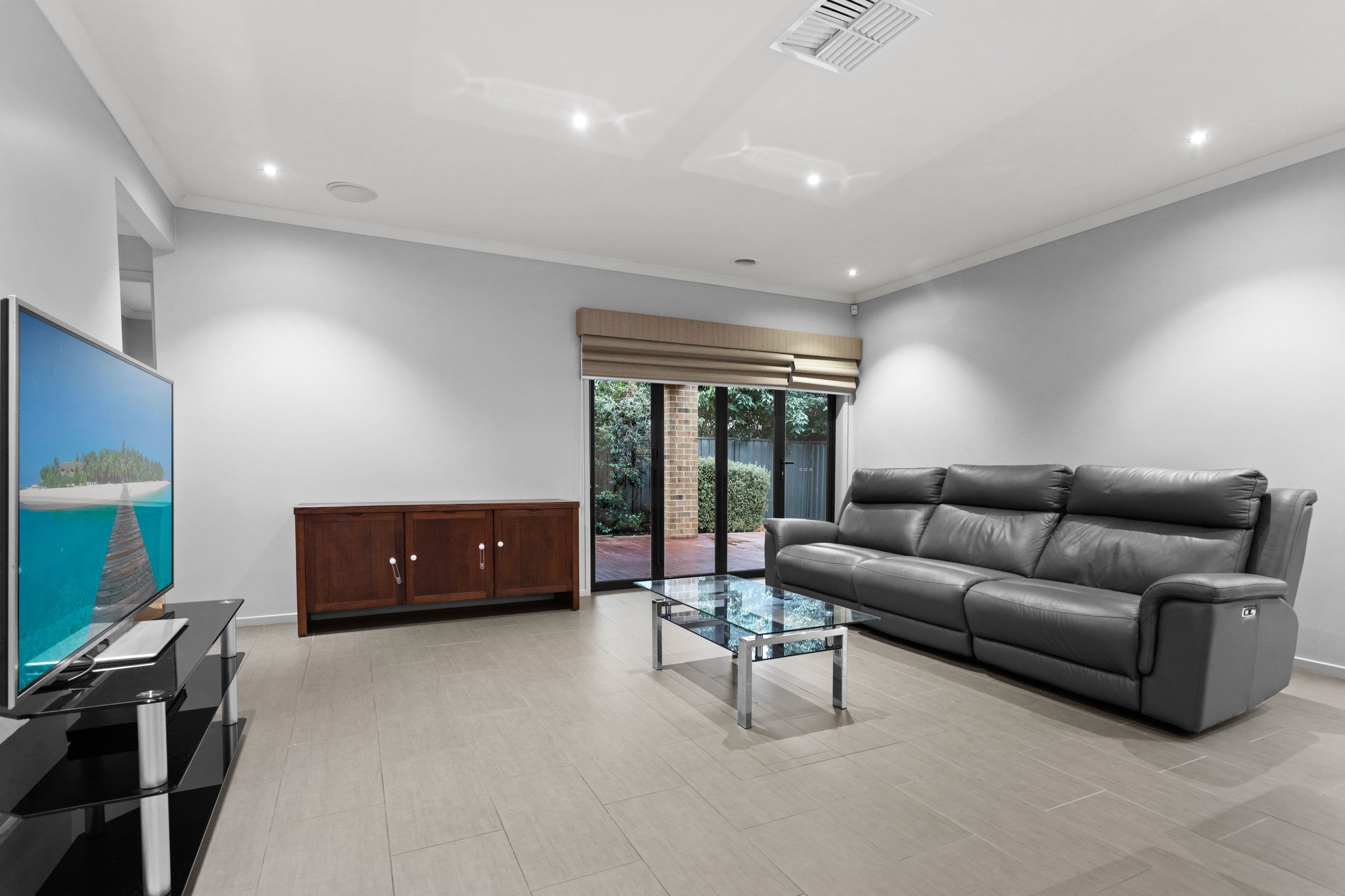 105 Mernda Village Drive, Mernda VIC 3754, Mernda - Thumbnail 3