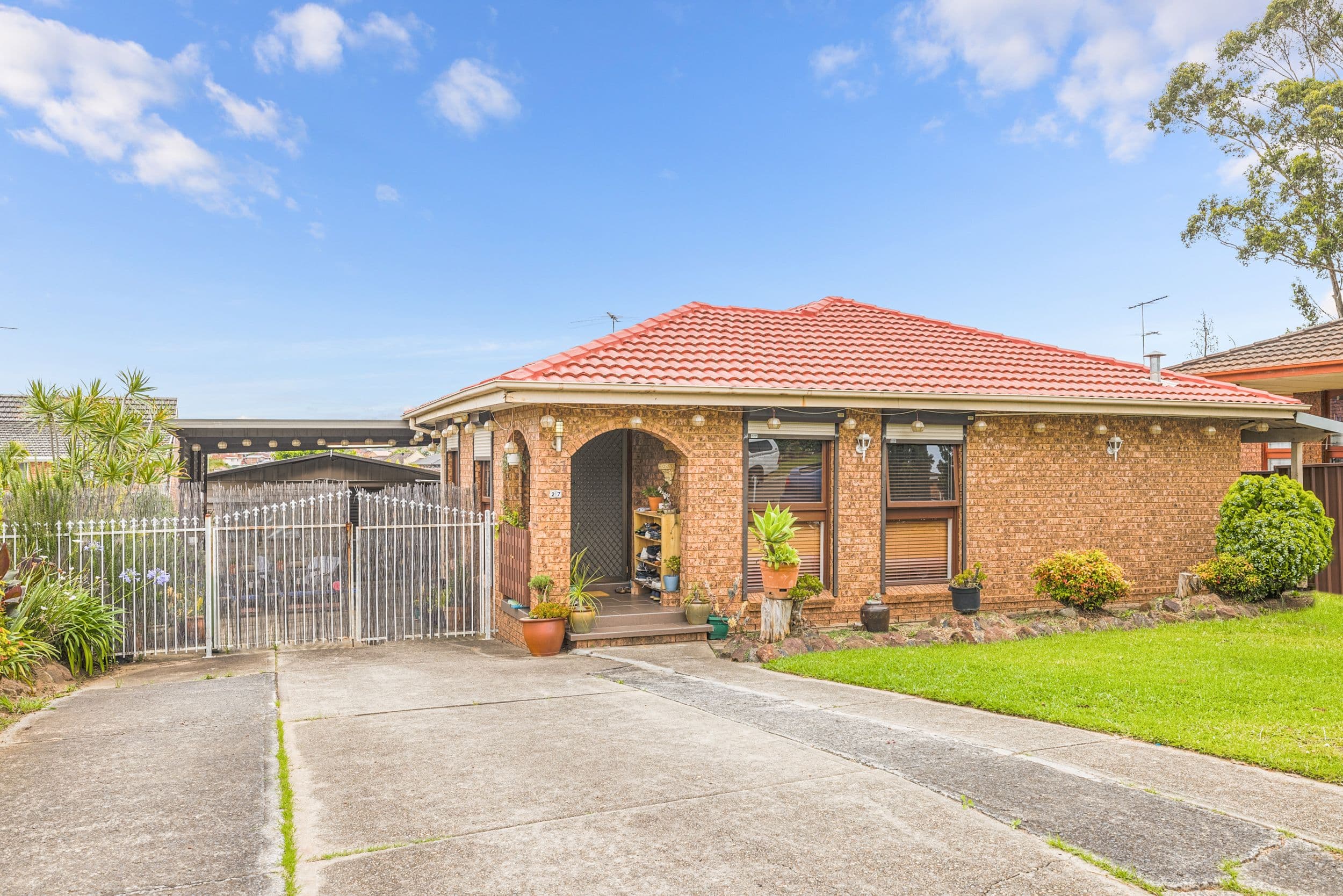 27 Cree Crescent, Greenfield Park NSW 2176, Greenfield Park - Image 1