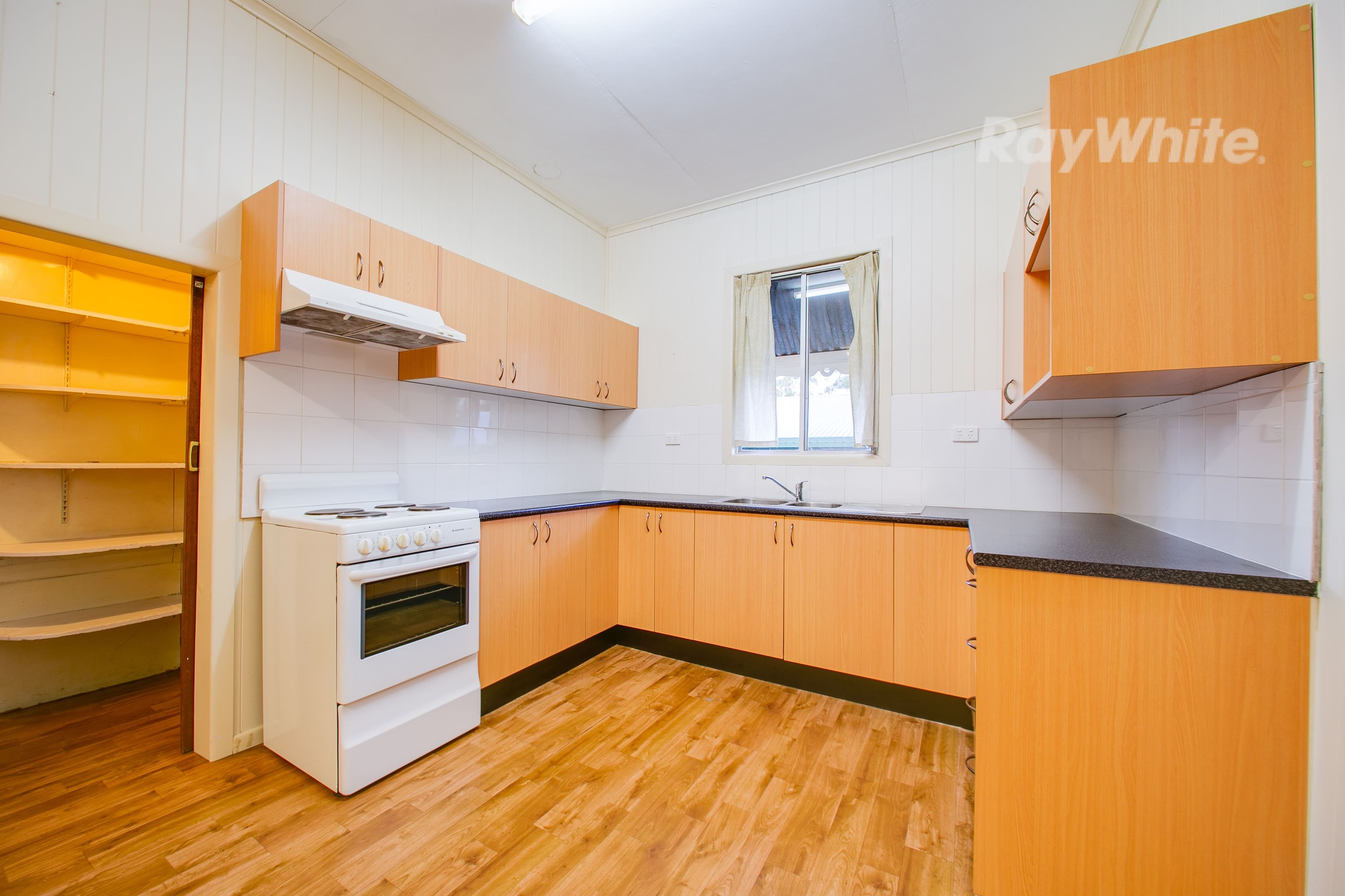 6 Vineyard Street, One Mile QLD 4305, One Mile - Thumbnail 4