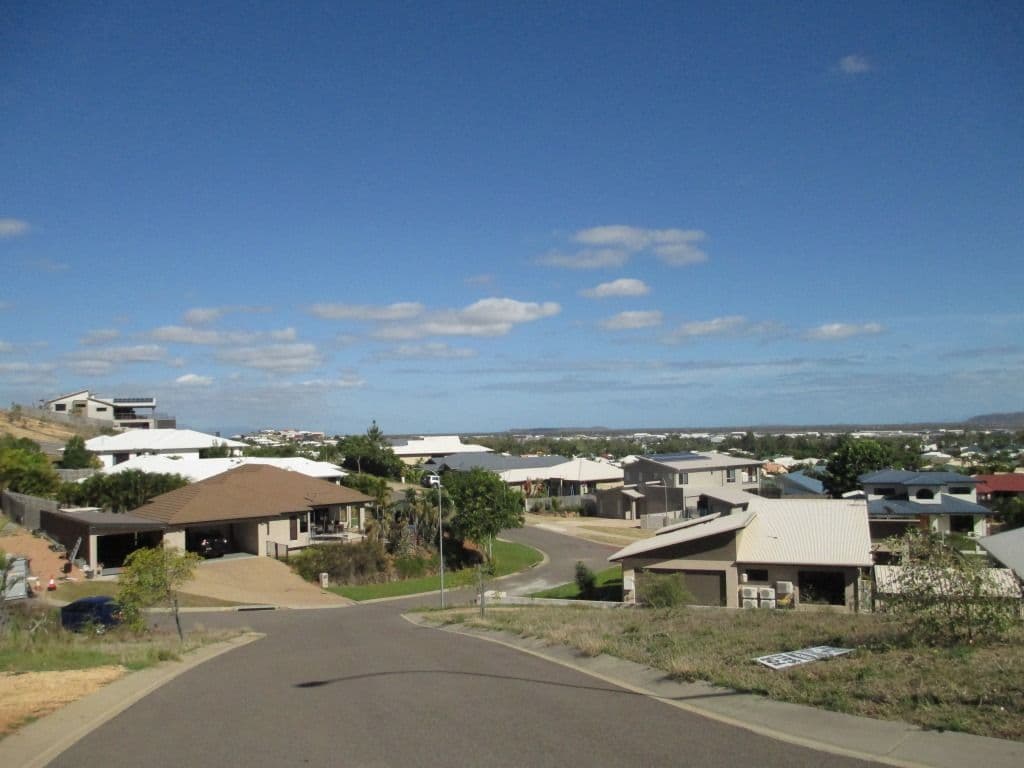 9 Mont Blanc Place, MOUNT LOUISA QLD 4814, Mount Louisa - Thumbnail 2