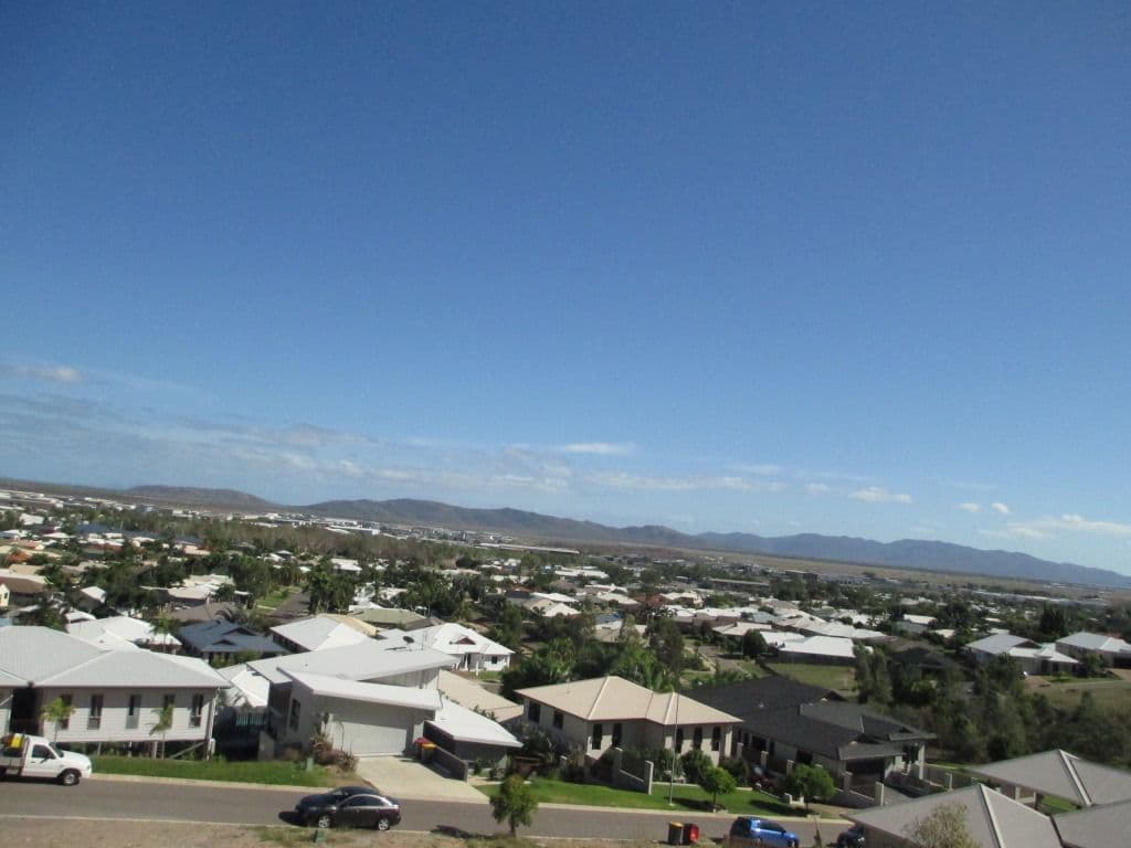 9 Mont Blanc Place, MOUNT LOUISA QLD 4814, Mount Louisa - Thumbnail 3