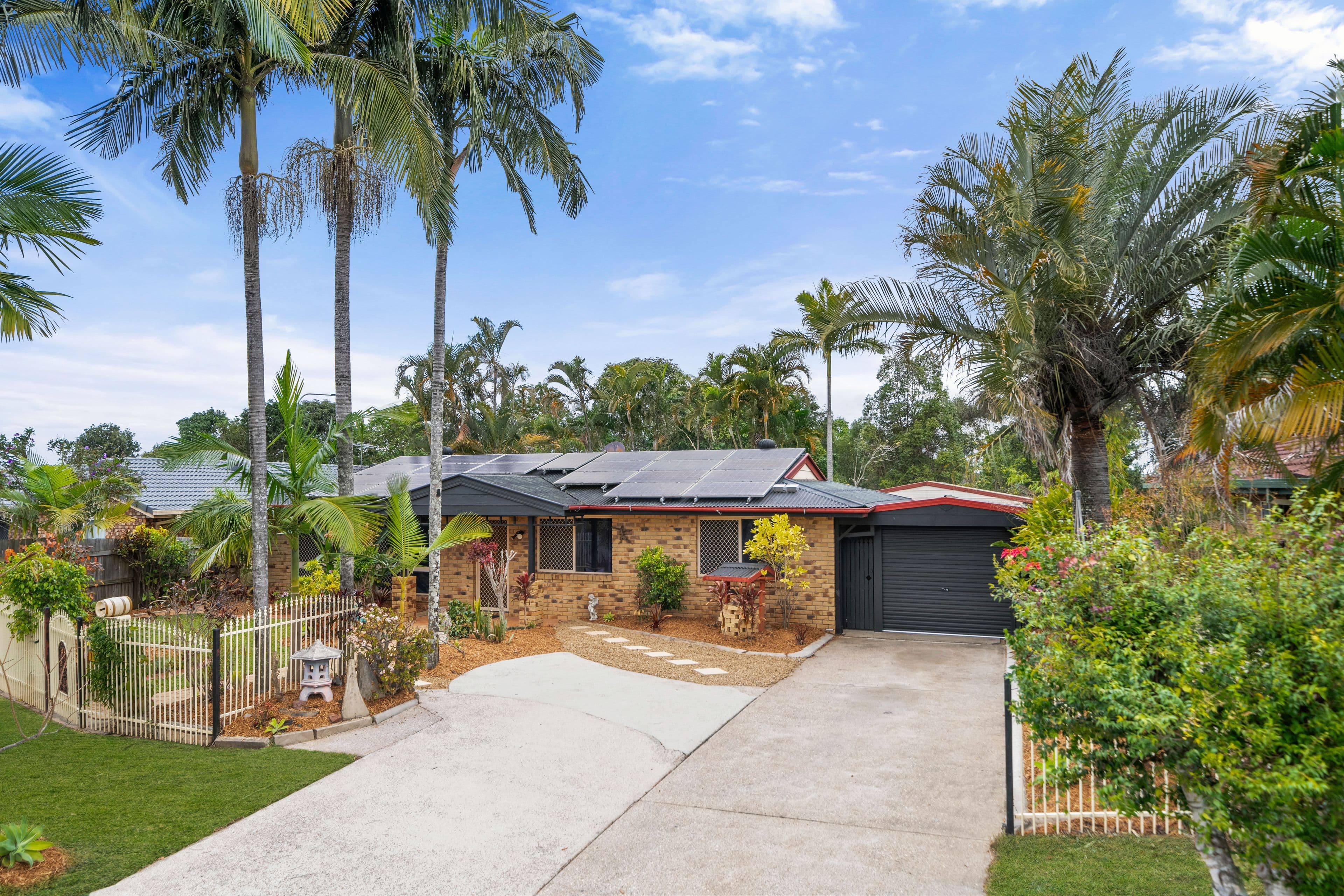 19 Hilldale Crescent, Morayfield QLD 4506, Morayfield - Thumbnail 2
