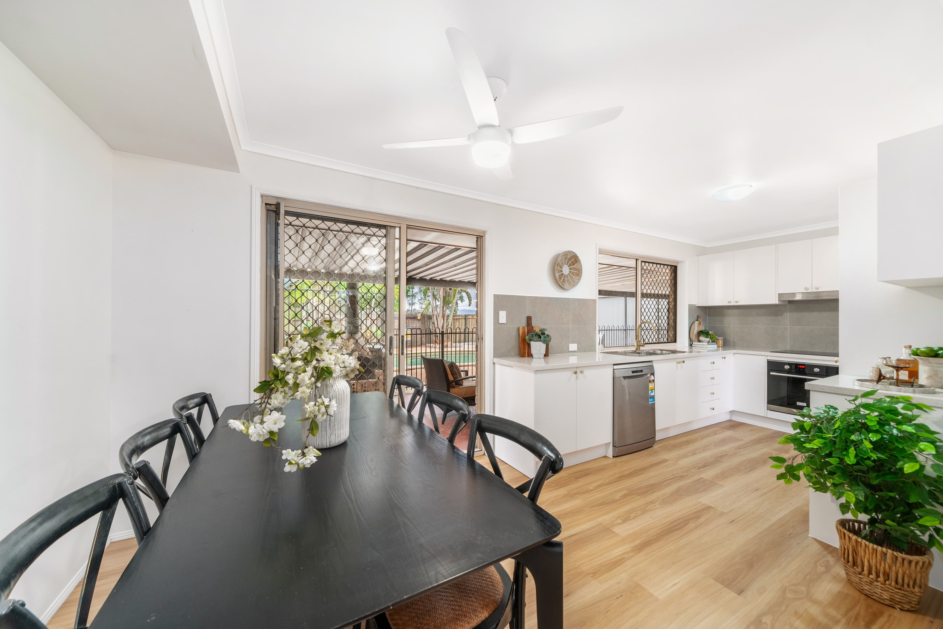 19 Hilldale Crescent, Morayfield QLD 4506, Morayfield - Thumbnail 7