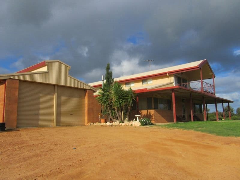34 Glynn Road, GREENOUGH WA 6532, Greenough - Image 1