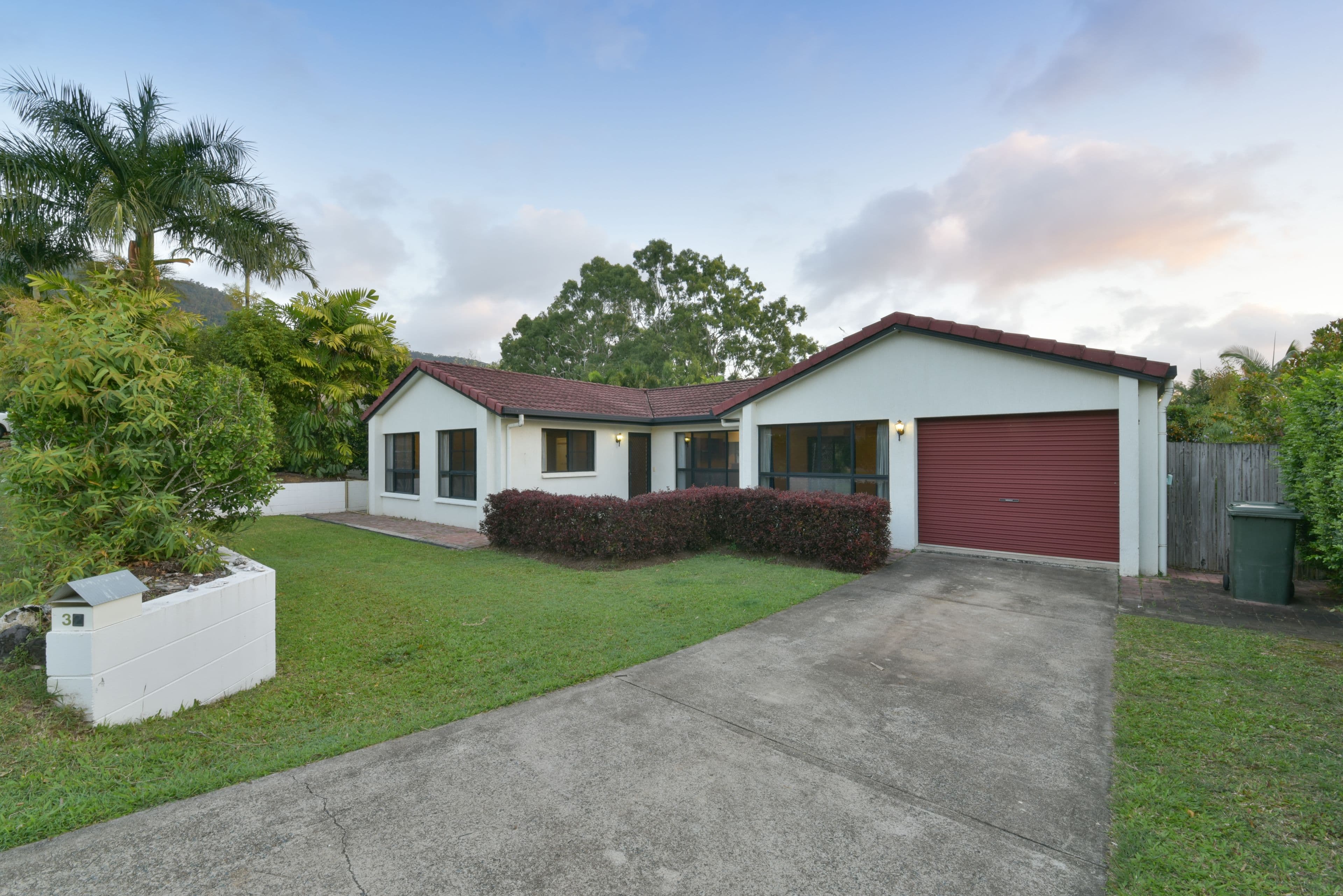 32 Valley Drive, Cannonvale QLD 4802, Cannonvale - Thumbnail 3