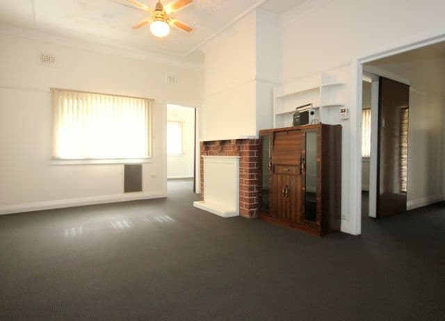 77 Clarence Street, Condell Park - Thumbnail 3