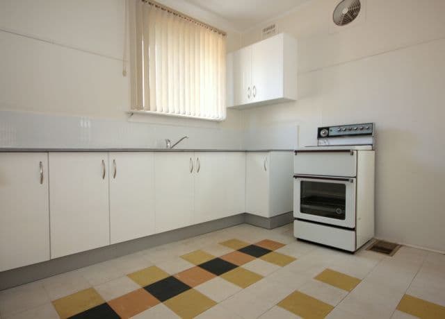 77 Clarence Street, Condell Park - Thumbnail 5