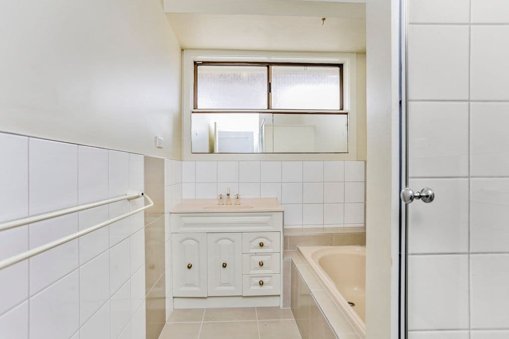 55 Bellmans Road, Bushfield VIC 3281, Bushfield - Thumbnail 3