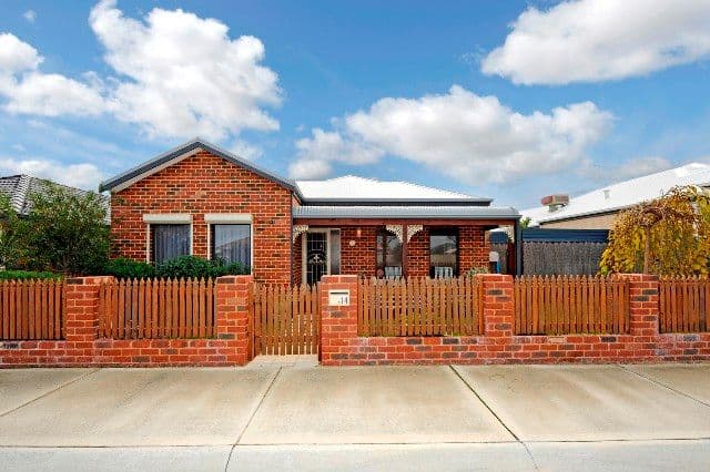 14 Valheru Avenue, ROCKINGHAM WA 6168, Rockingham - Image 1