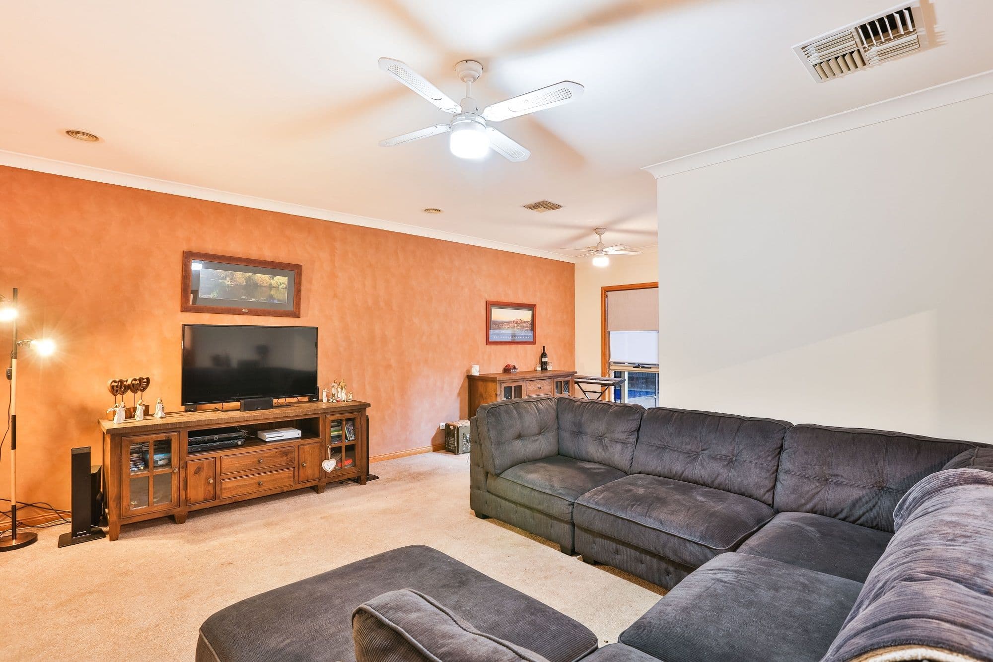 6 Sunset Court, Mildura VIC 3500, Mildura - Thumbnail 2