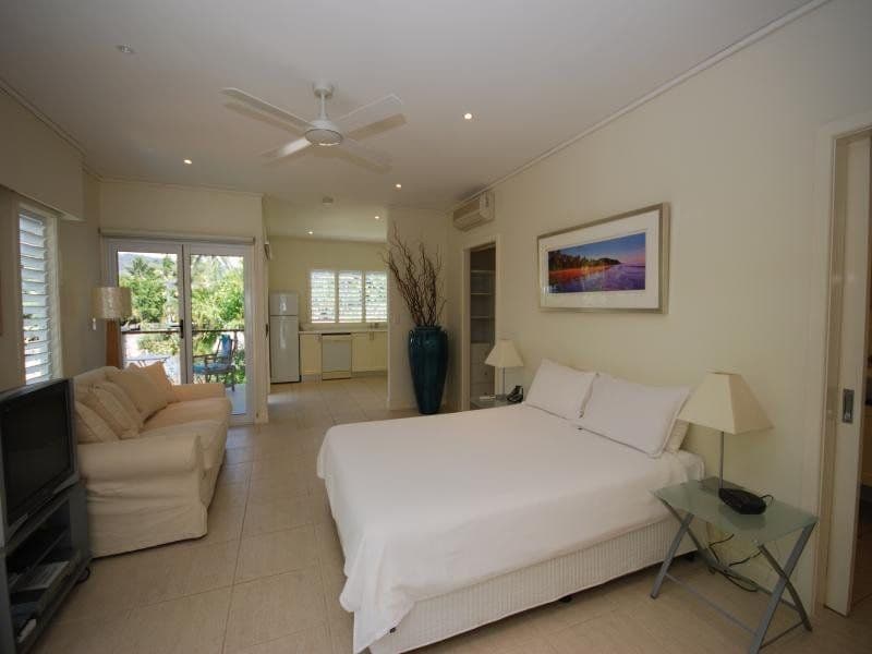 12 Helmet Street, PORT DOUGLAS QLD 4877, Port Douglas - Thumbnail 7
