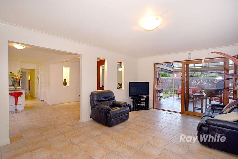 7 Lillee Close, WANTIRNA SOUTH VIC 3152, Wantirna South - Thumbnail 7