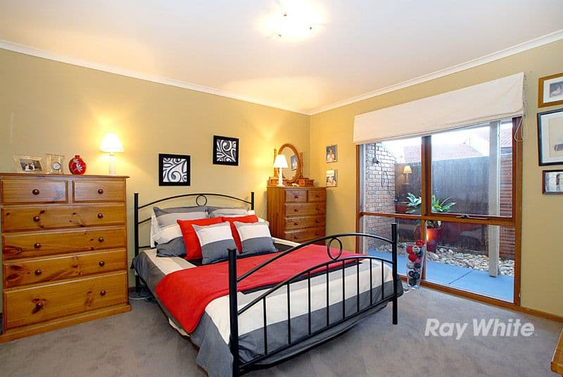 7 Lillee Close, WANTIRNA SOUTH VIC 3152, Wantirna South - Thumbnail 8