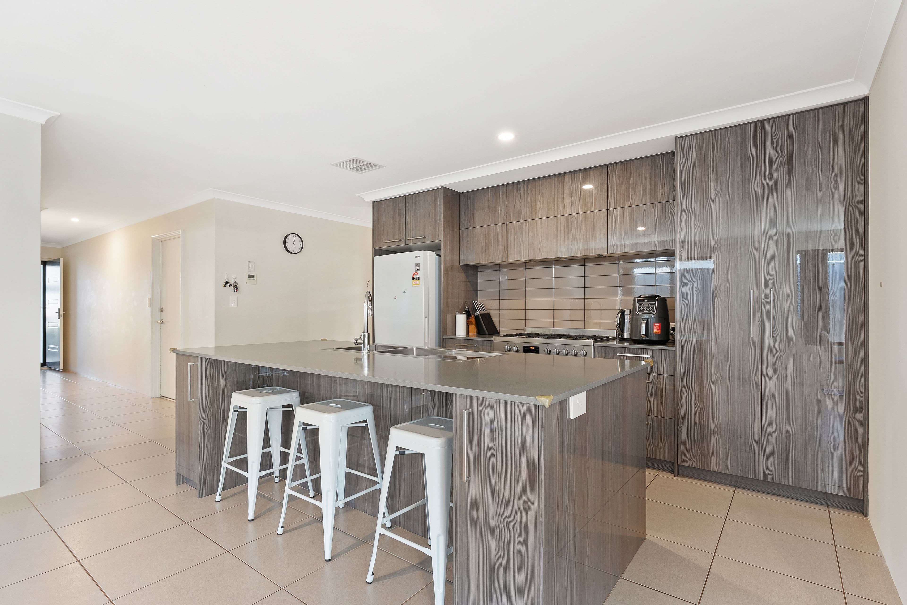 19 Chilvers Street, Baldivis WA 6171, Baldivis - Thumbnail 2