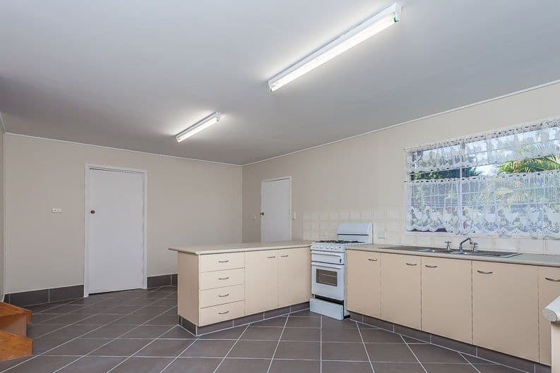 13 Tyler Place, Deception Bay QLD 4508, Deception Bay - Thumbnail 2