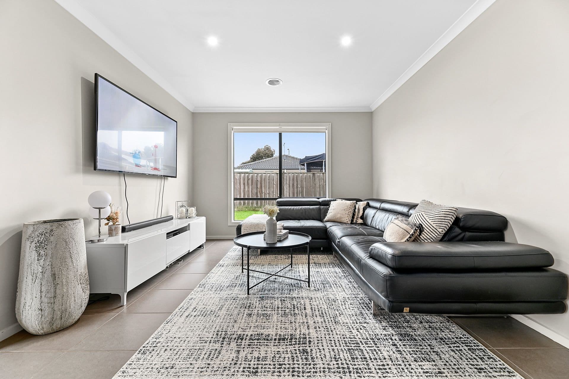 14 Campaspe Street, Clyde North VIC 3978, Clyde North - Thumbnail 6