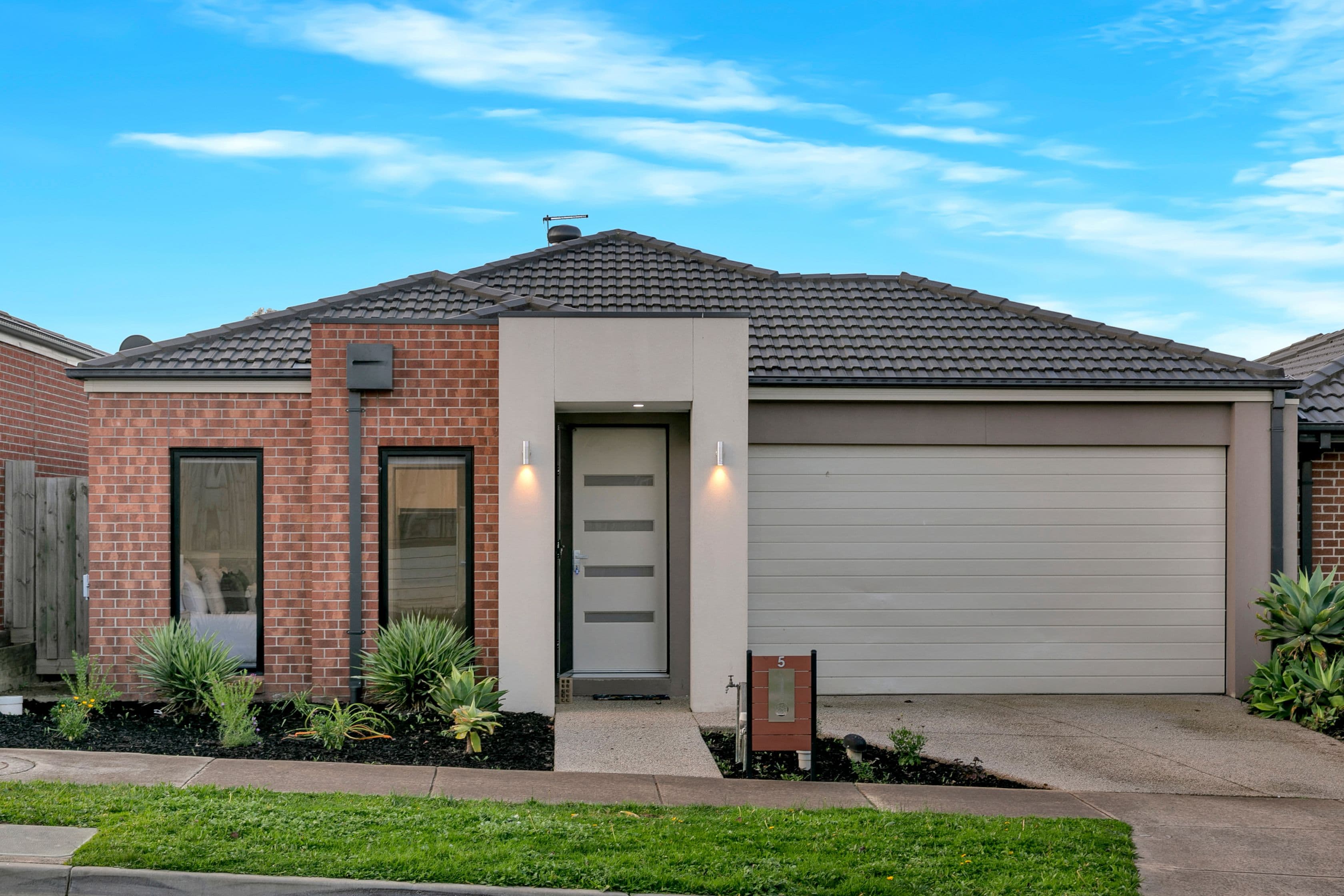 5 Hanley Street, Mernda VIC 3754, Mernda - Image 1