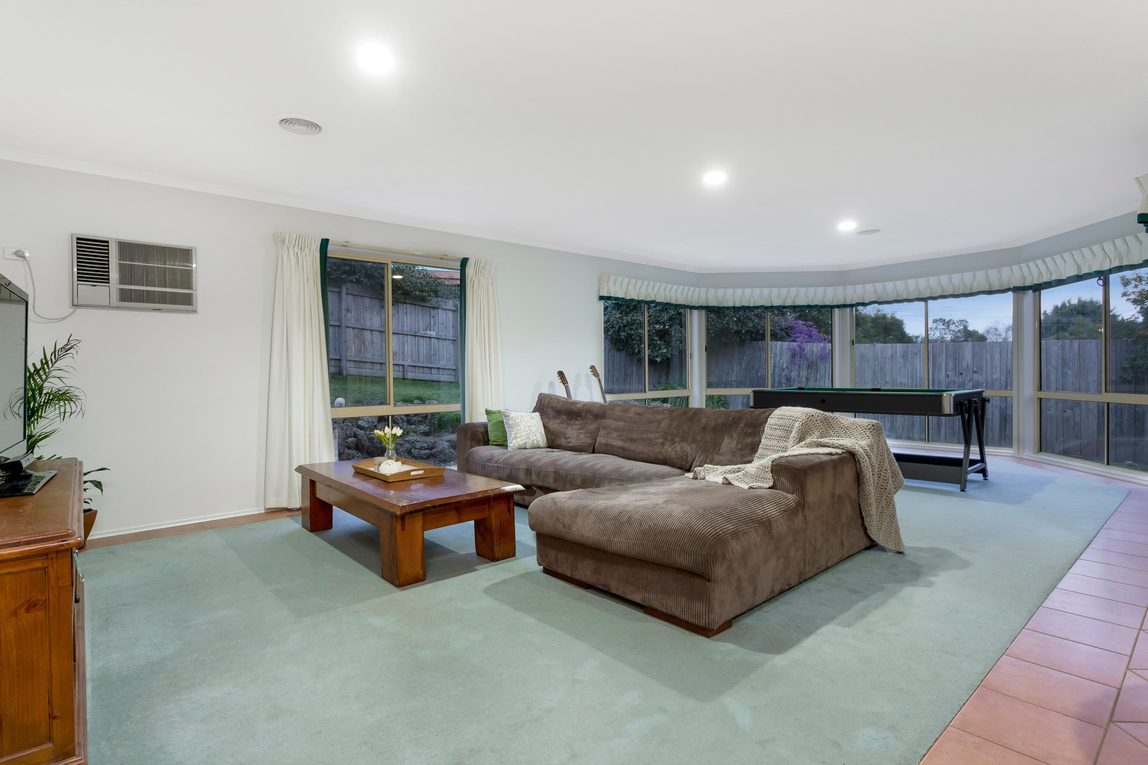 4 Raleon Avenue, Frankston South VIC 3199, Frankston South - Thumbnail 3