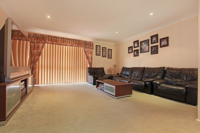45 Loftus Drive, BARRACK HEIGHTS NSW 2528, Barrack Heights - Thumbnail 5