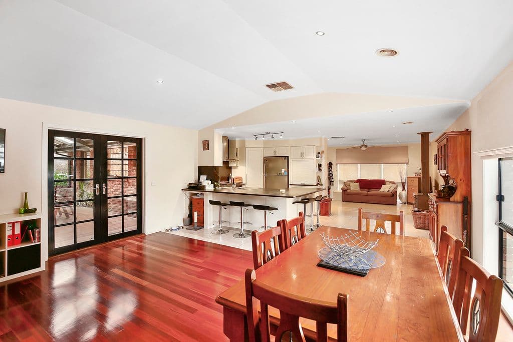 6 Hawkins Road, Montrose VIC 3765, Montrose - Thumbnail 4