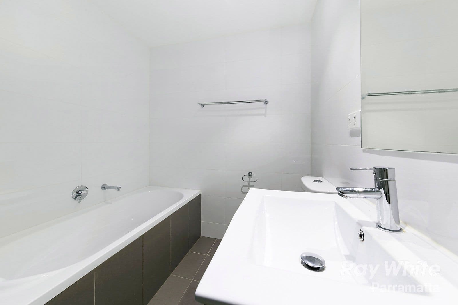 36 Cowper Street, Parramatta NSW 2150, Parramatta - Thumbnail 4