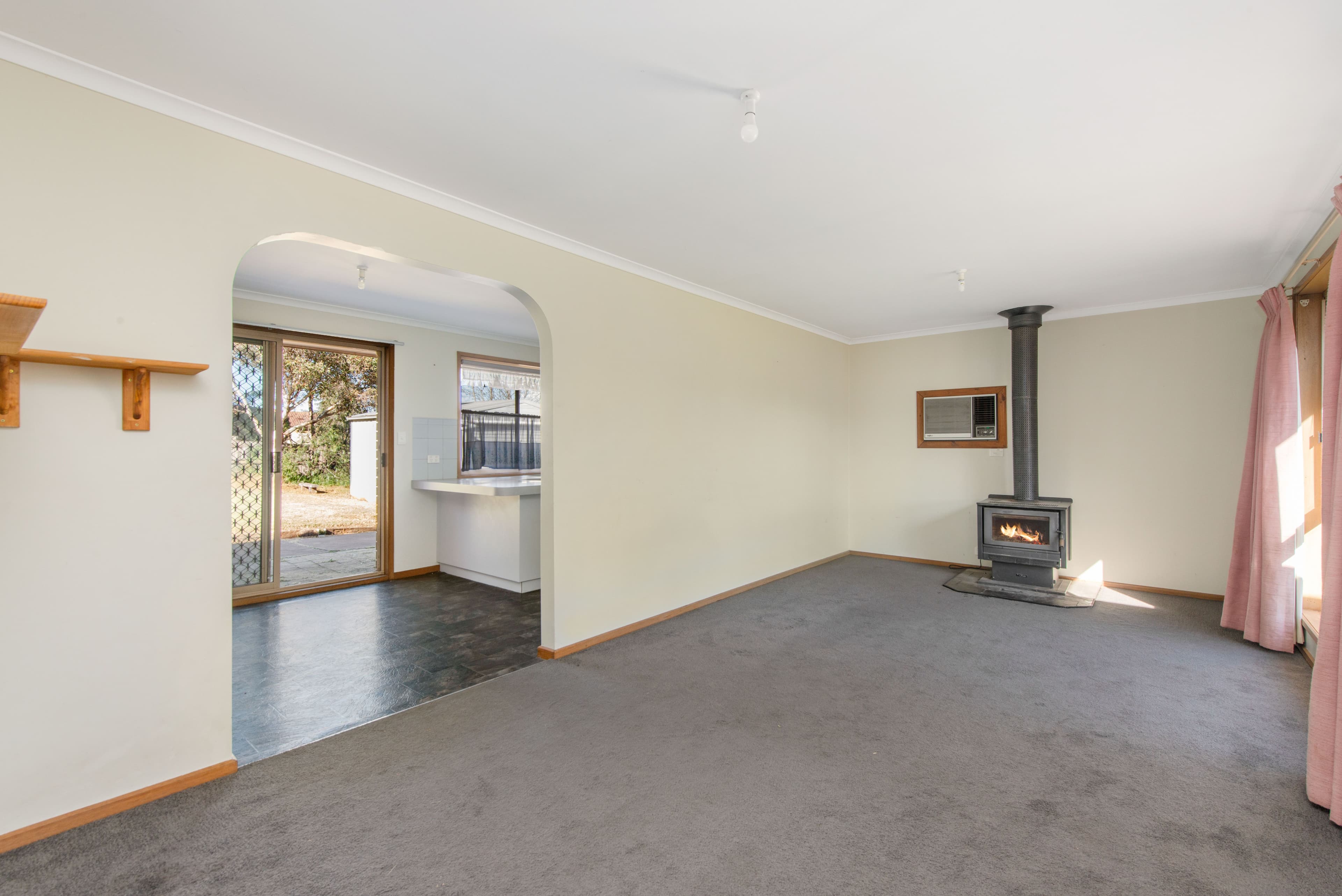 37 Underbank Boulevard, Bacchus Marsh VIC 3340, Bacchus Marsh - Thumbnail 4