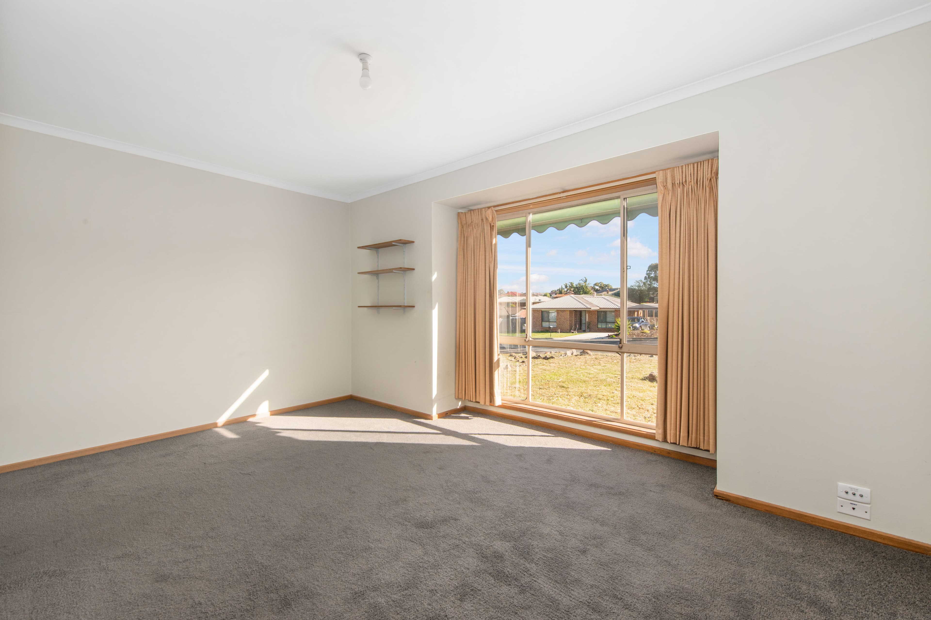 37 Underbank Boulevard, Bacchus Marsh VIC 3340, Bacchus Marsh - Thumbnail 7