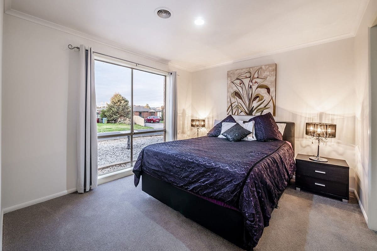 3 Kells Close, Cranbourne East VIC 3977, Cranbourne East - Thumbnail 3