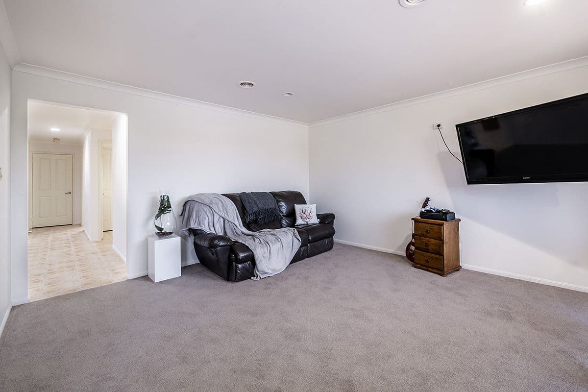 3 Kells Close, Cranbourne East VIC 3977, Cranbourne East - Thumbnail 5