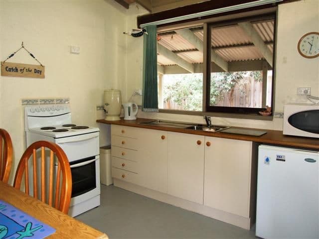 5 Milton Street, CAPE WOOLAMAI VIC 3925, Cape Woolamai - Thumbnail 4
