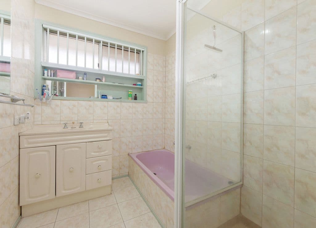 16 Pinoak Street, St Albans VIC 3021, St Albans - Thumbnail 5