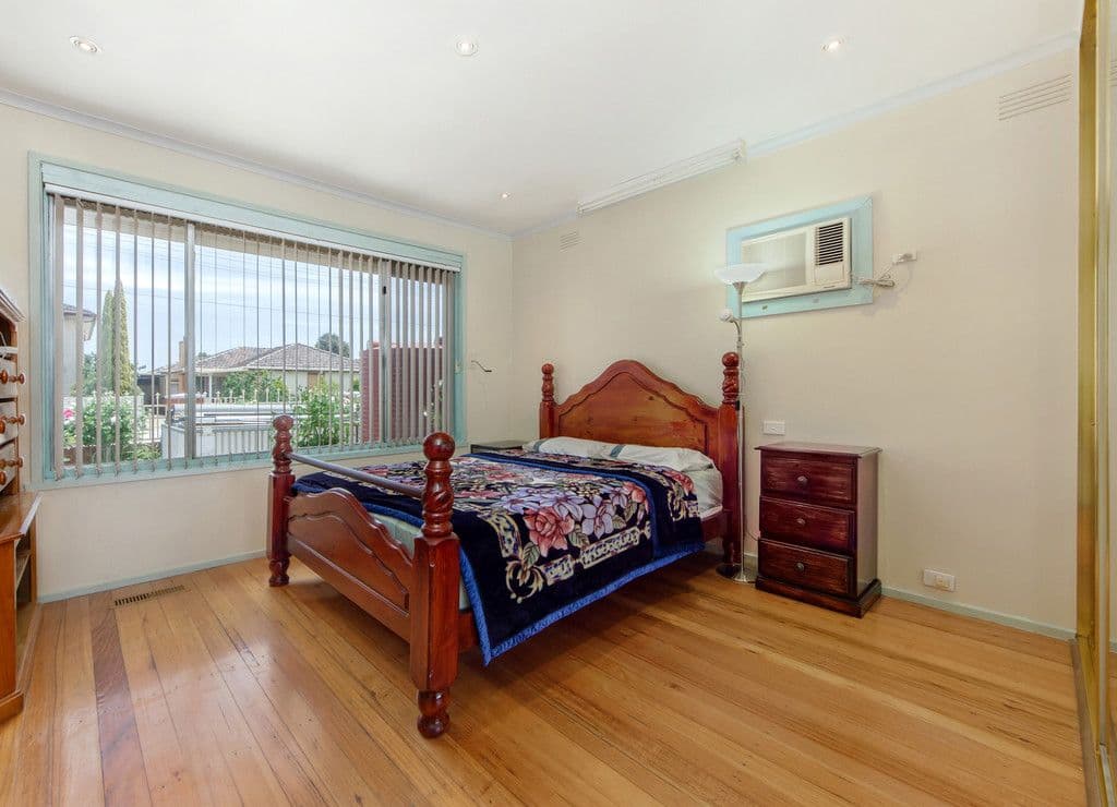 16 Pinoak Street, St Albans VIC 3021, St Albans - Thumbnail 7