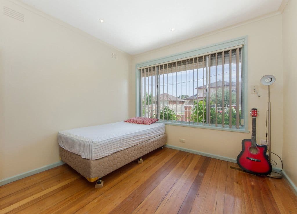 16 Pinoak Street, St Albans VIC 3021, St Albans - Thumbnail 8