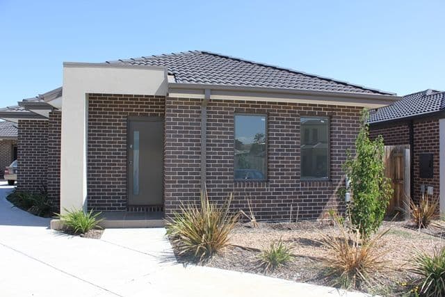 8 Mavora Place, SOUTH MORANG VIC 3752, South Morang - Image 1