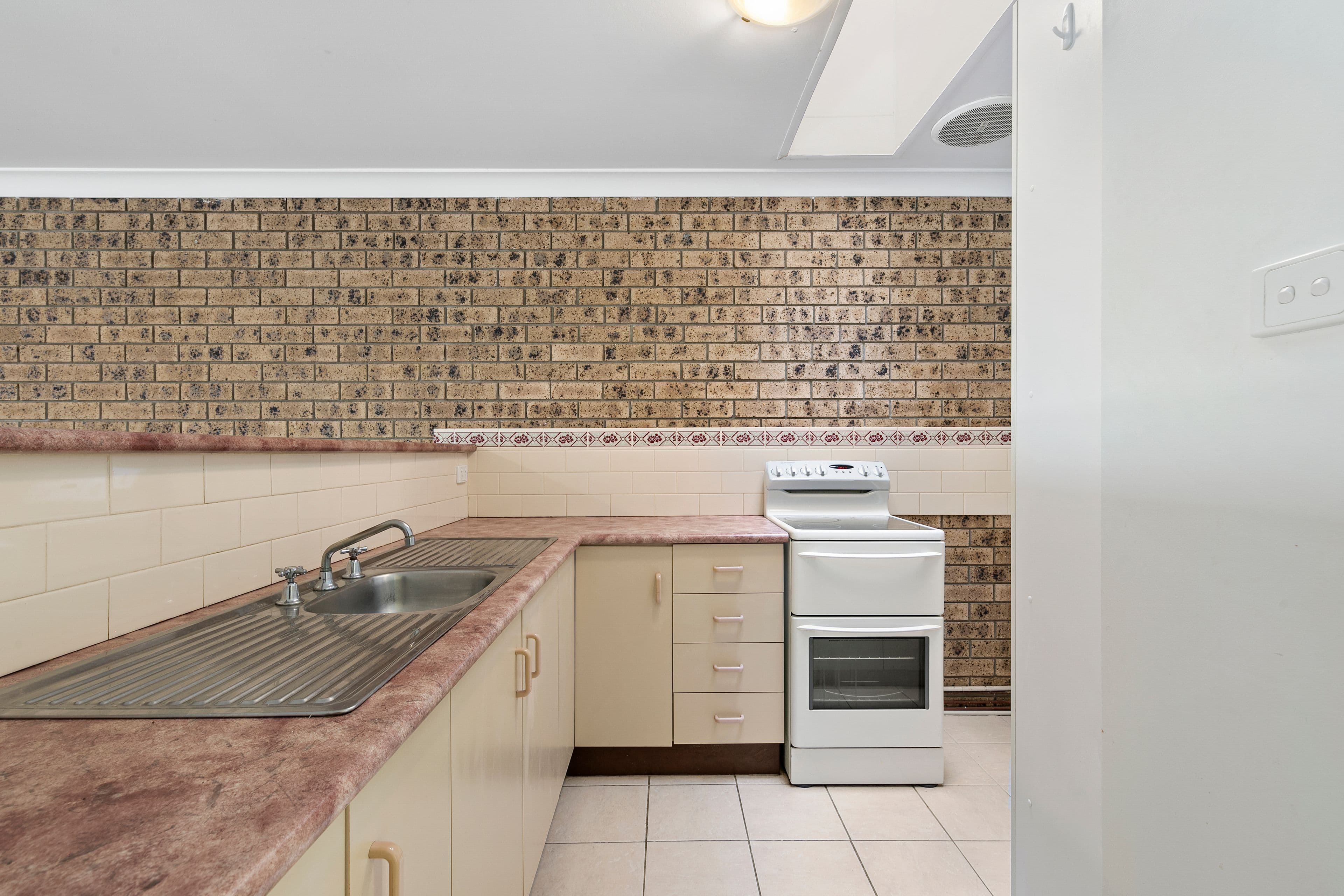 218 Maryland Drive, Maryland NSW 2287, Maryland - Thumbnail 3