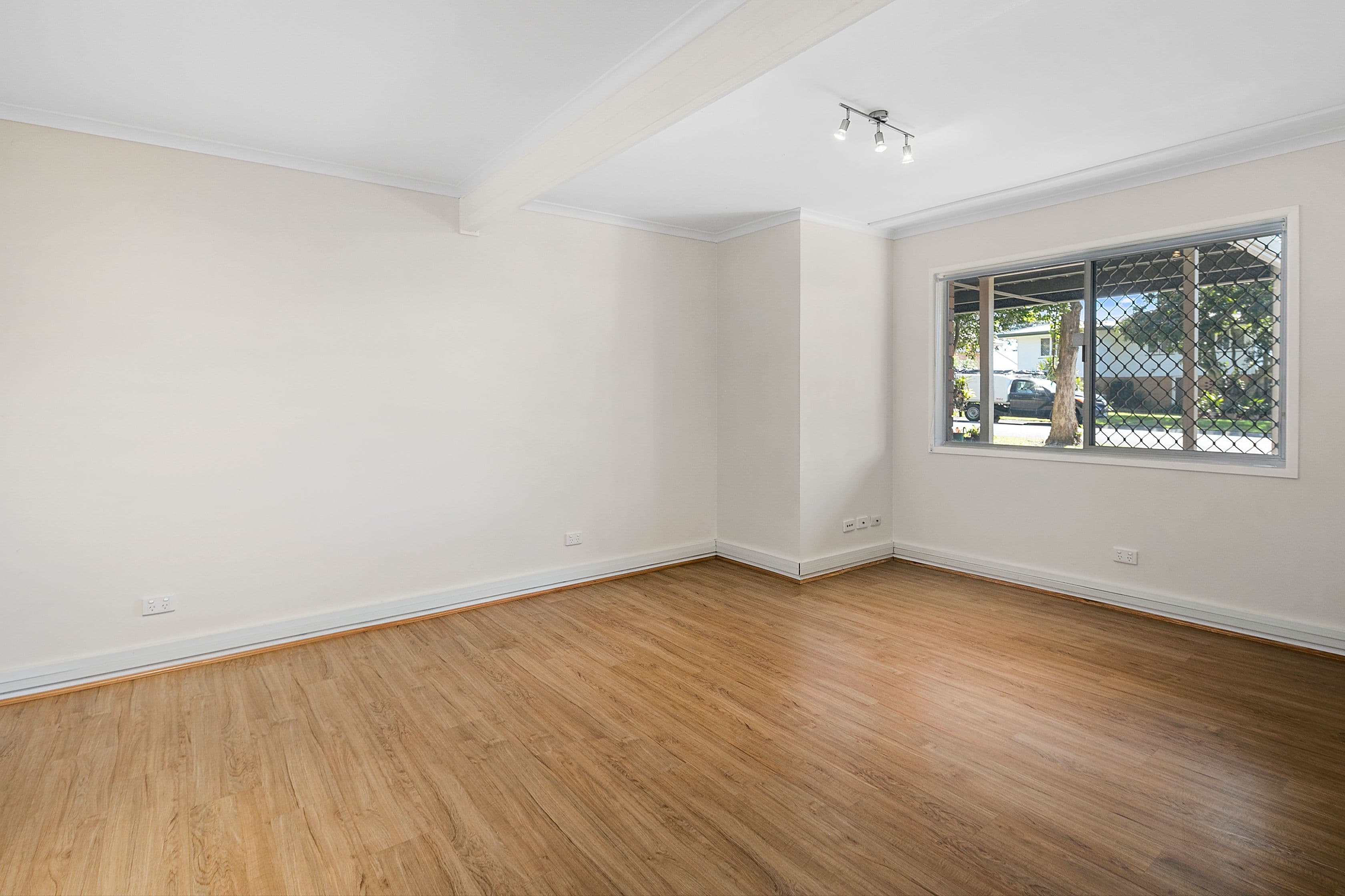 21 Warner Street, Wellington Point QLD 4160, Wellington Point - Thumbnail 5