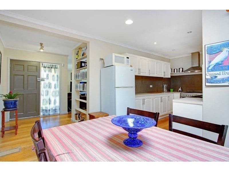 4 Nardoo Court, MORNINGTON VIC 3931, Mornington - Thumbnail 3