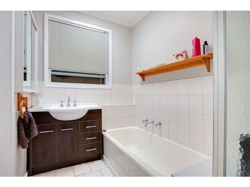 4 Nardoo Court, MORNINGTON VIC 3931, Mornington - Thumbnail 7