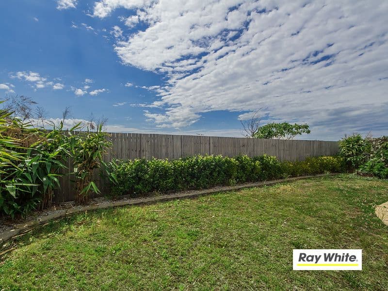 11 Raynuha Court, ORMEAU QLD 4208, Ormeau - Thumbnail 7