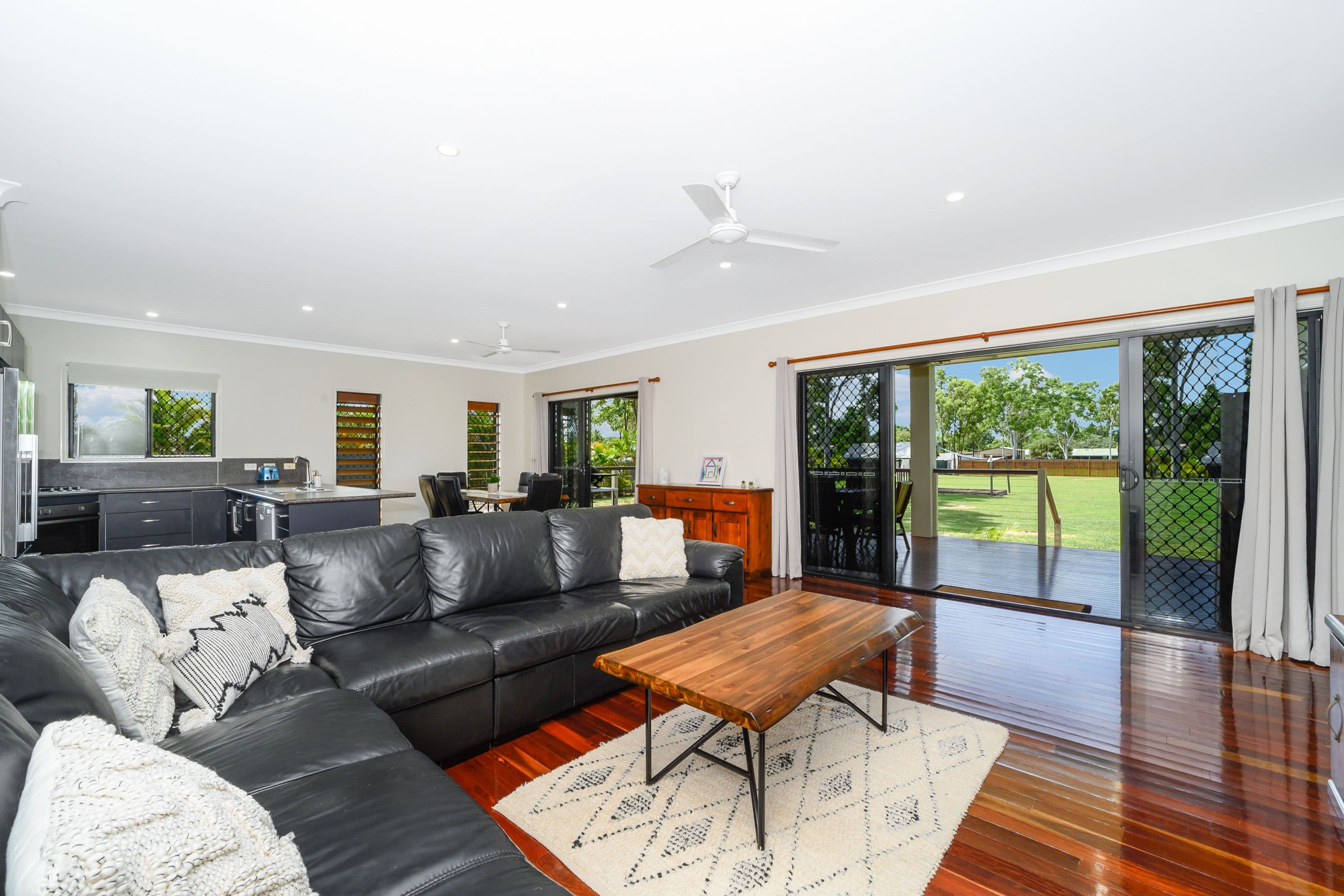 14 Blackview Avenue, Black River QLD 4818, Black River - Thumbnail 4